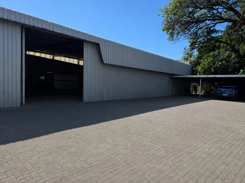 100 Piet Pretorius Street, Rosslyn, Pretoria