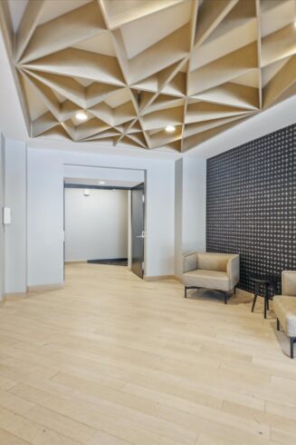 161-5600 Interior Lobby b